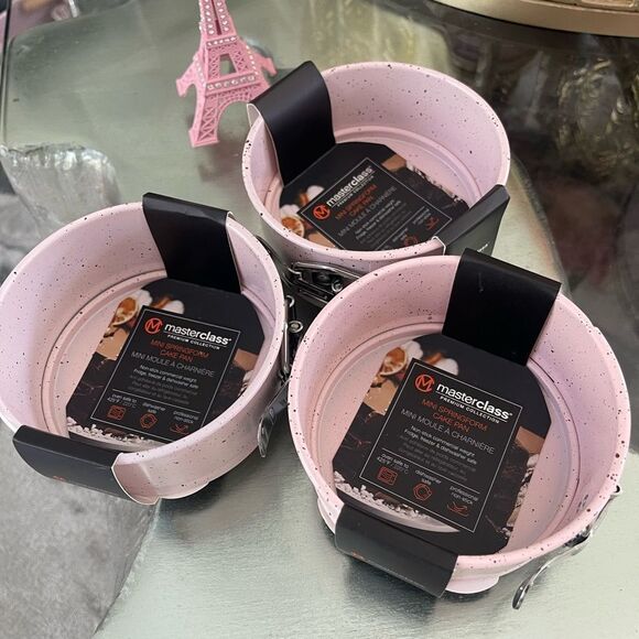 Set Of 3 MasterClass Pink Mini Cake Pans Set - Picture 2 of 7